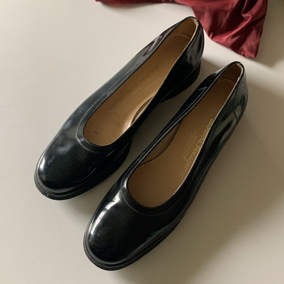 Salvatore Ferragamo Shoes - Salvatore Ferragamo Almond Toe Flats